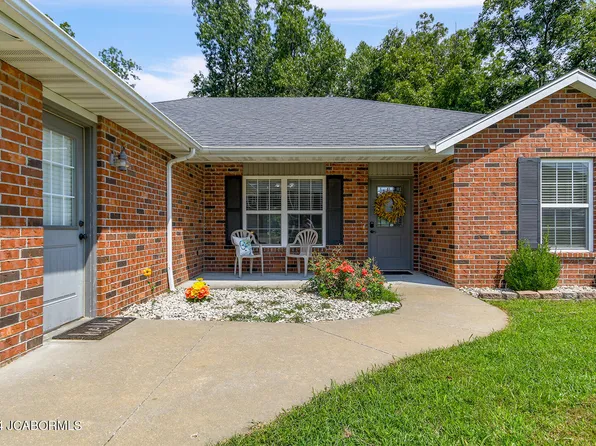 110 Mars St, Holts Summit, MO 65043