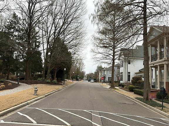 4th image of 847 Harbor Bend Rd