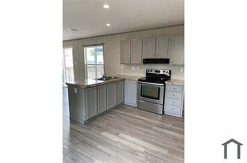 4404 Boxwood Rd Photo 1