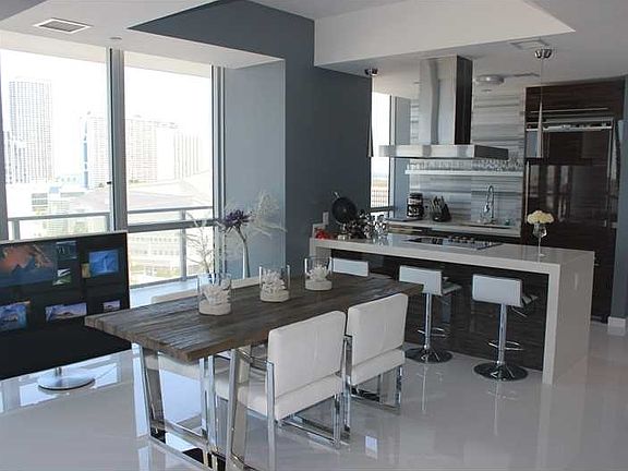 4th image of 1100 Biscayne Blvd Unit 1506