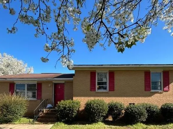 106 Barley Dr, Greenwood, SC 29649