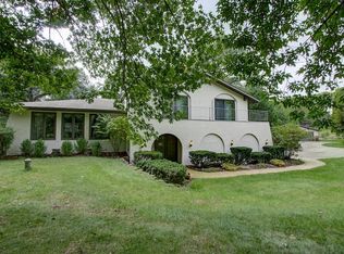 2207 Dahlk Cir, Verona, WI 53593