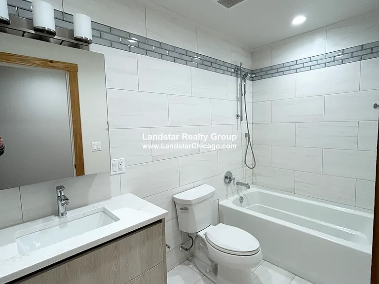 4611 S Ellis Ave #301 — Photo 10