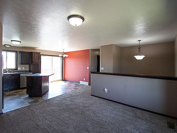 3rd image of 4301 W Pennsylvania Cir