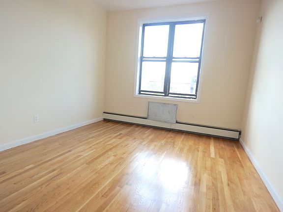 2nd image of 381 Palmetto St #2R
