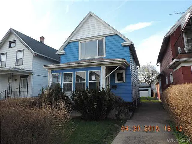 384 Northland Ave photo 1