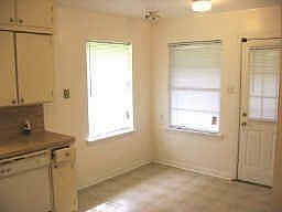 4th image of 5305 De Lange Ln