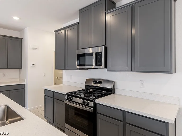360 Great Ocean Ave — Photo 19