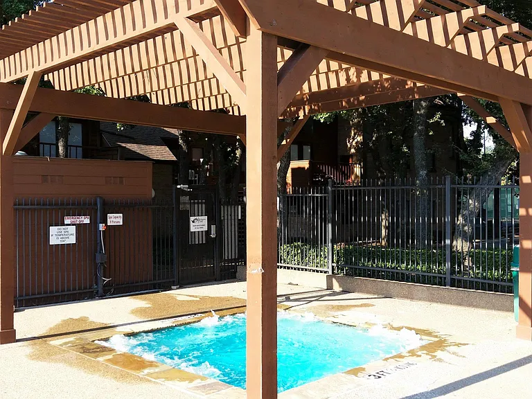 2300 Balsam Dr #G111 — Photo 23