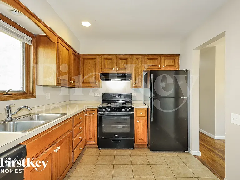 1119 S President St — Photo 5