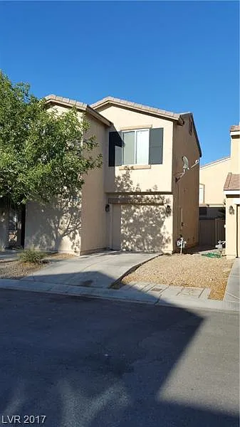 3 bed, 1309 sqft, $2,000 — Photo 1