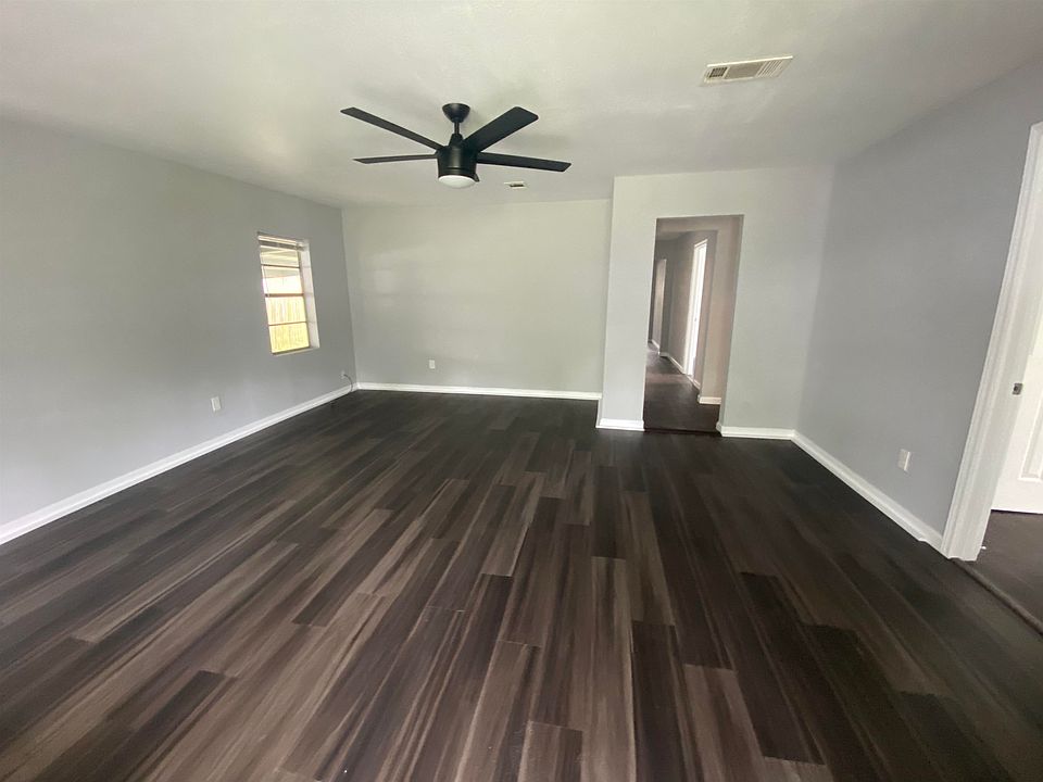 2nd image of 945 Ricksha St