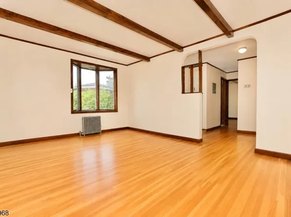 15 N Carpenter Ter APT 1R, Belleville, NJ 07109