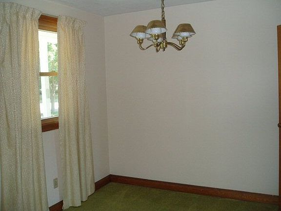 5th image of 729 Westlake St