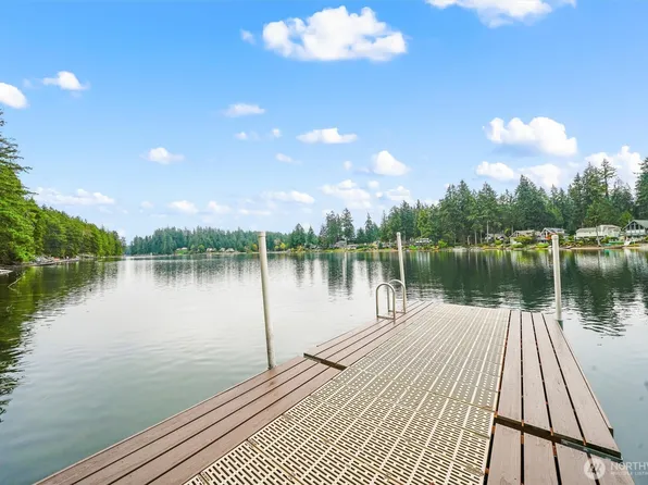 9705 117th Avenue, Anderson Island, WA 98303