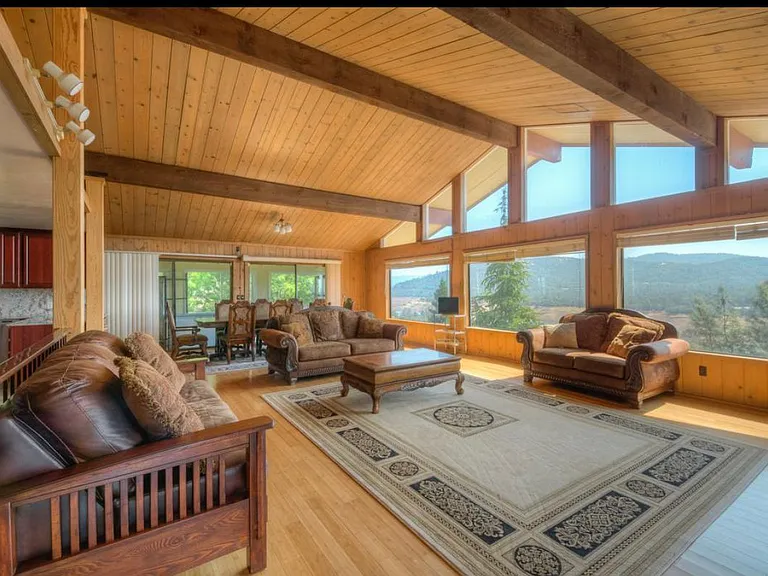 5446 Royal Oaks Dr — Photo 11