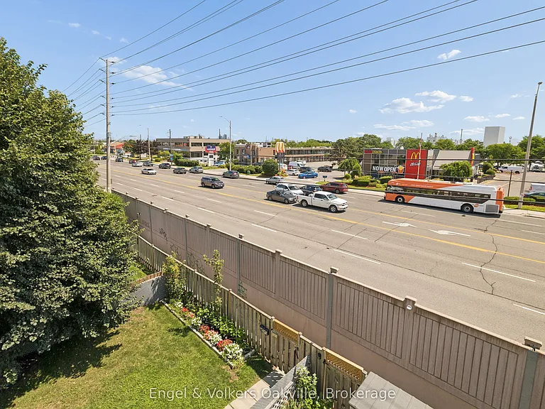 1055 Dundas St E #184 — Photo 31