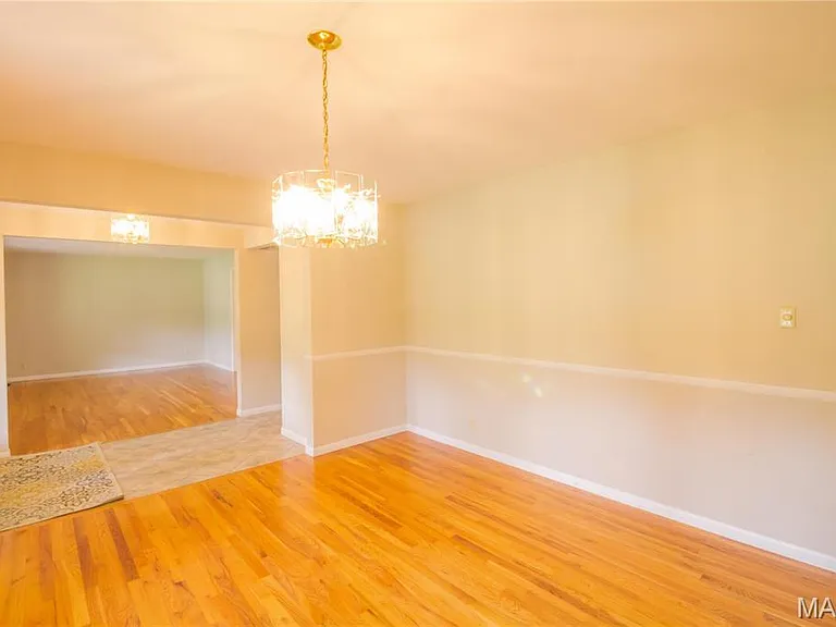 395 Statesman Ct — Photo 8