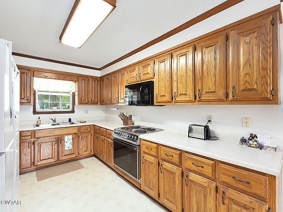 5th image of 1064 Denney Dr