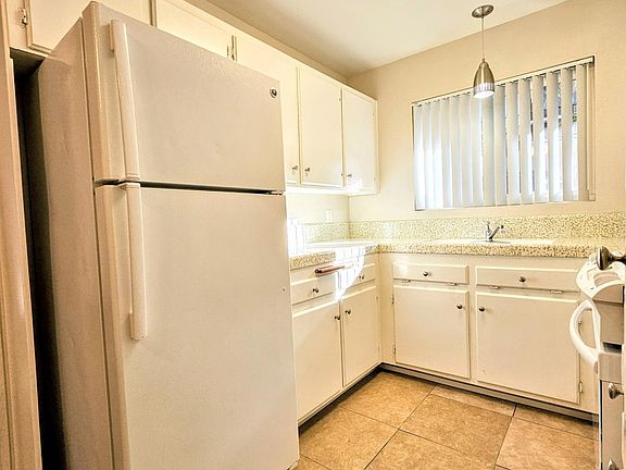 5th image of 4463 Idaho St APT 4