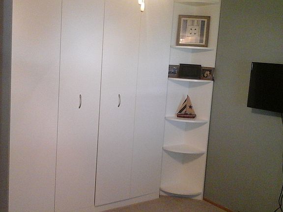 Murphy bed