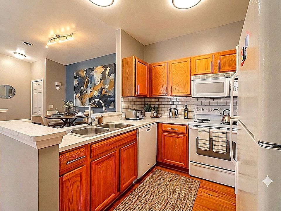 1st image of 12415 1st Ave S #12415