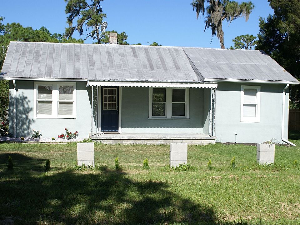 LARGE YARD - GREAT PRICE