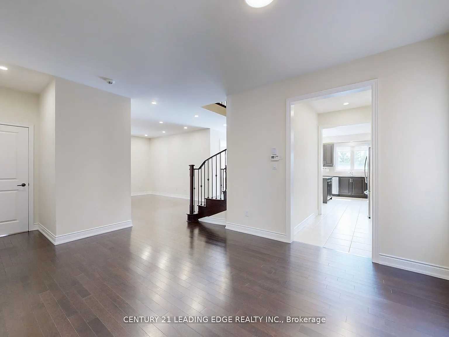 5 bed, $5,990 — Photo 4