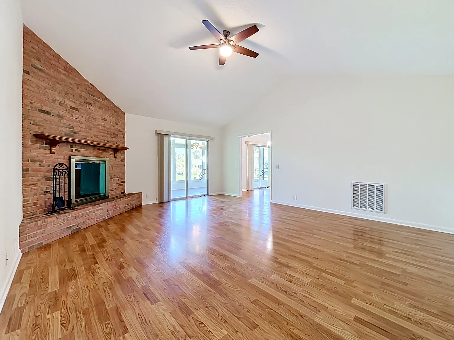 4 bed, 1788 sqft, $2,150 — Photo 4