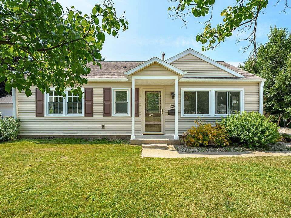 1st image of 226 Southfield Dr