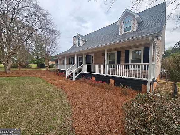 3rd image of 2001 Rutland Rd #1