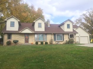 4604 Valley View Dr, Columbus, NE 68601