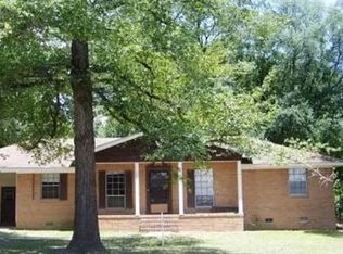 126 Macarthur Dr, Hinesville, GA 31313