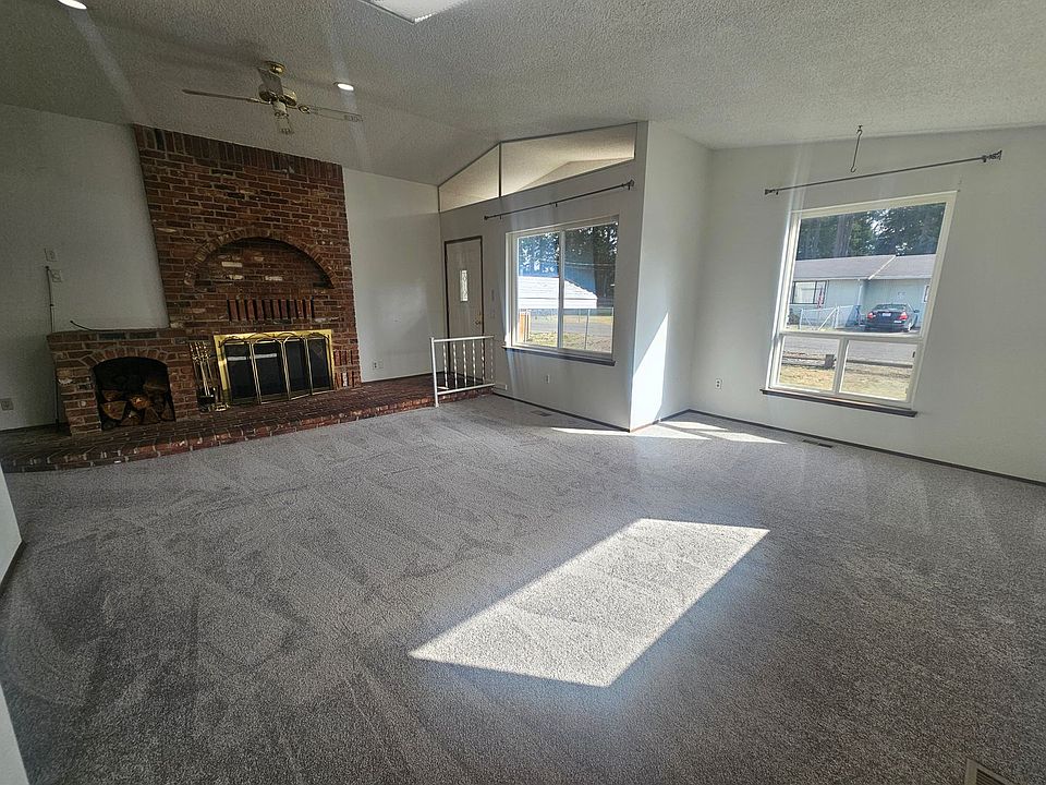 1st image of 17022 8th Avenue Ct E