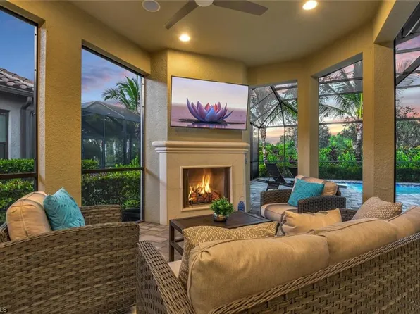 9630 Campanile Cir, Naples, FL 34114