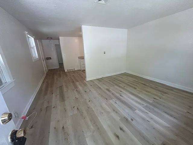 1 bed, 650 sqft, $750 — Photo 2