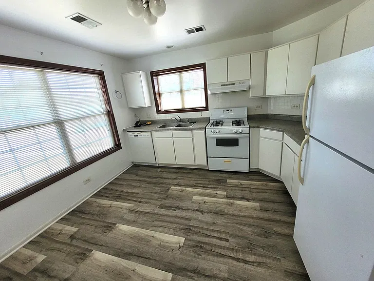 321 Sheffield Dr #321 — Photo 7