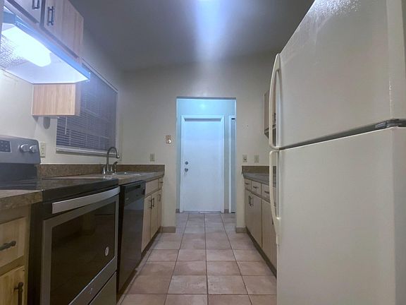 3rd image of 5991 Talavera St