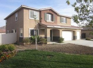 838 Navarra Ln, Perris, CA 92571