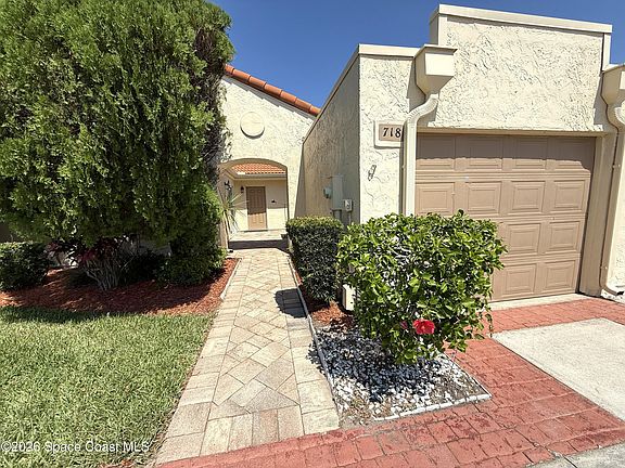 2nd image of 718 Pine Island Dr