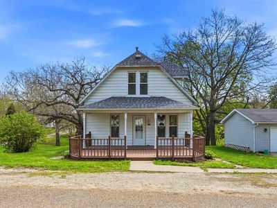 712 10th Ave, Wellman, IA, 52356