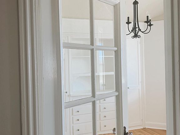 5th image of 3301 Clay St APT 603