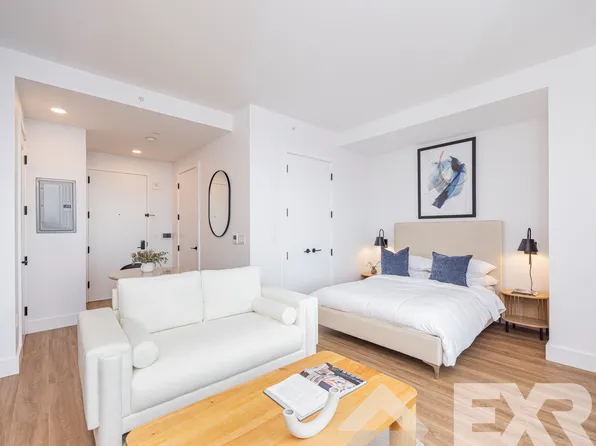 2230 Cropsey Avenue image 8 of 11