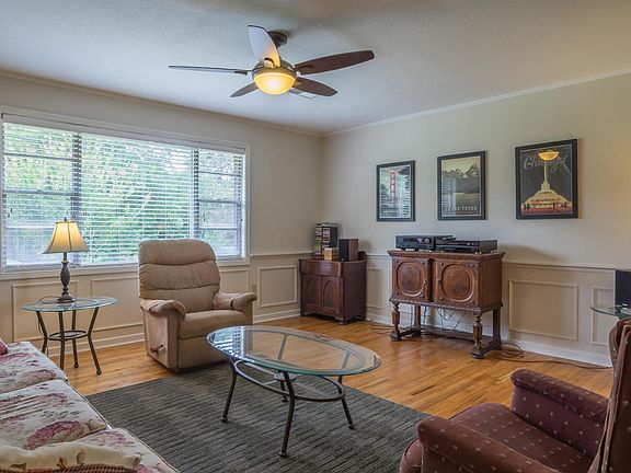 5th image of 2905 Glenn Dr