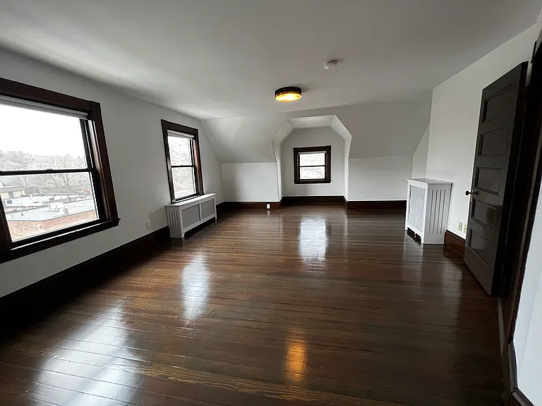 12 Eaton Ct #2 — Photo 17