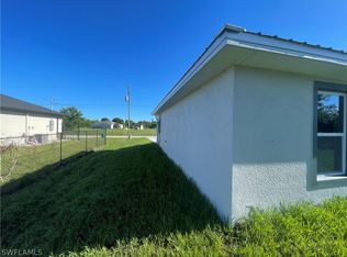 2073 Detroit Dr, Labelle, FL 33935