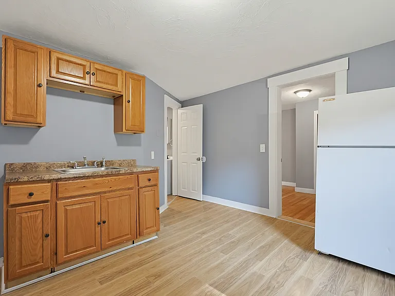 12-12R Granite St #2 — Photo 14