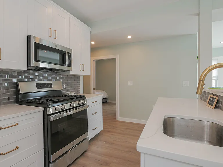 229 N Derby Ave #2 — Photo 15