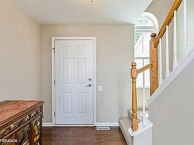 724 Silk Oak Ln — Photo 2
