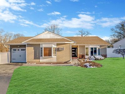 32 Hurtin Boulevard, Smithtown, NY, 11787